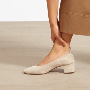 Everlane Day Heel in Natural Suede, Size 8